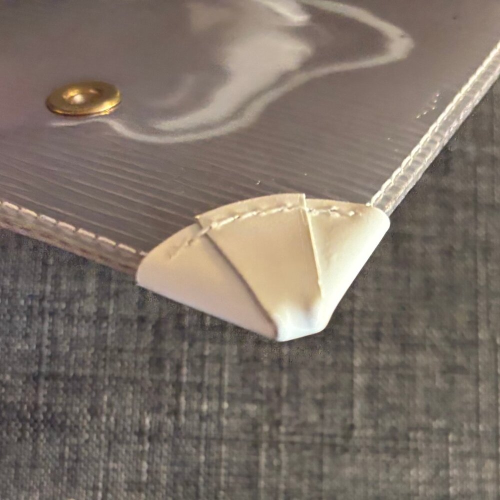 Auth RARE Louis Vuitton Vintage White Translucent Clear Epi Plage Snap Pouch - Picture 7 of 11